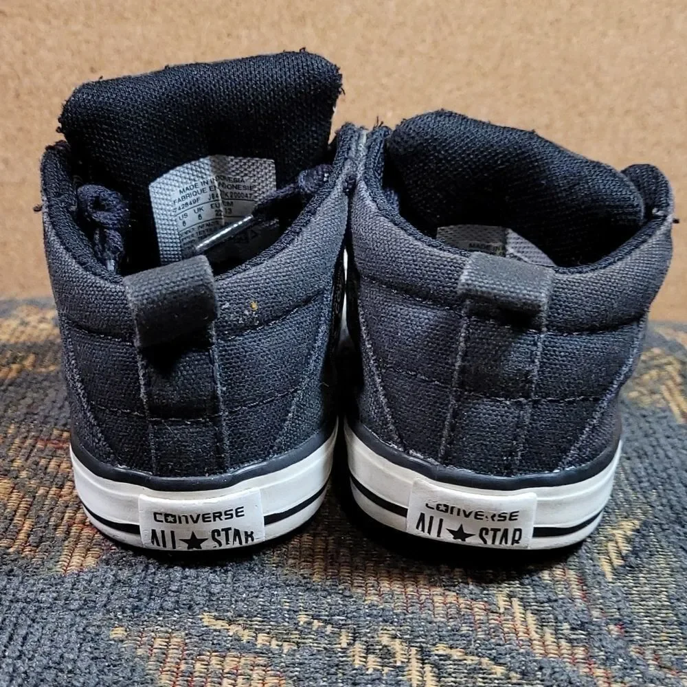 Converse Kids Black Chuck Taylor All Star Axel Mid- Size 6/13 cm